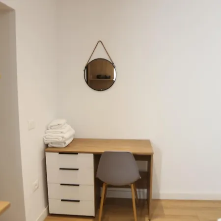 Orchide Mine Peza Apartment