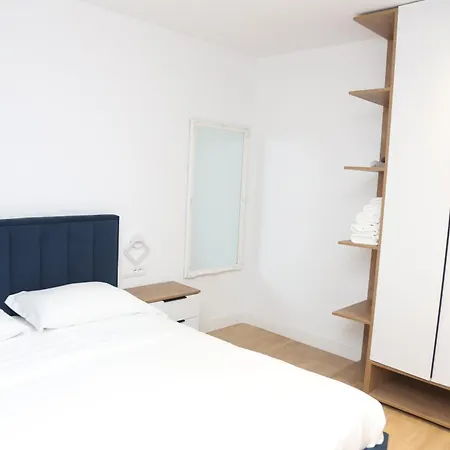 Orchide Mine Peza * Tiran