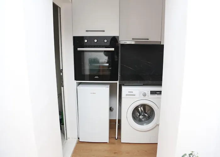 Orchide Mine Peza Apartment
