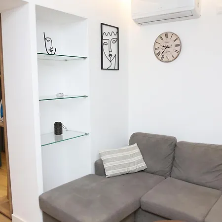 Orchide Mine Peza 地拉那