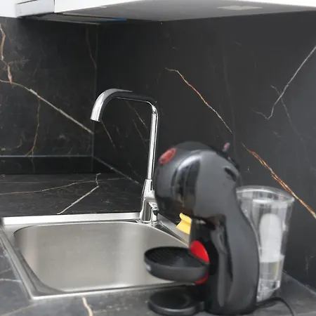 Orchide Mine Peza * Tirana